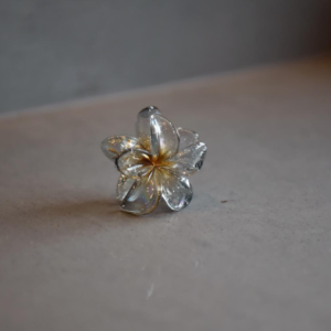 Spinka kwiat glass small black-white