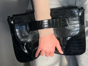 TOREBKA CROCO GLOSS BLACK