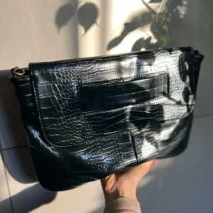 croco gloss black.2webp